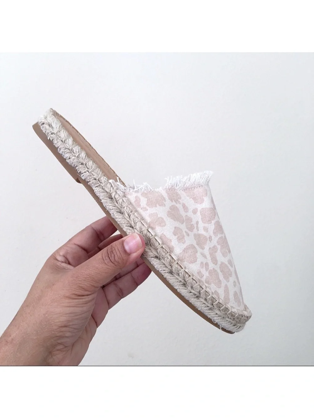 SPLENDID Cheetah Jessica Women's Slip-On Espadrille Mule in Light Beige Slides
